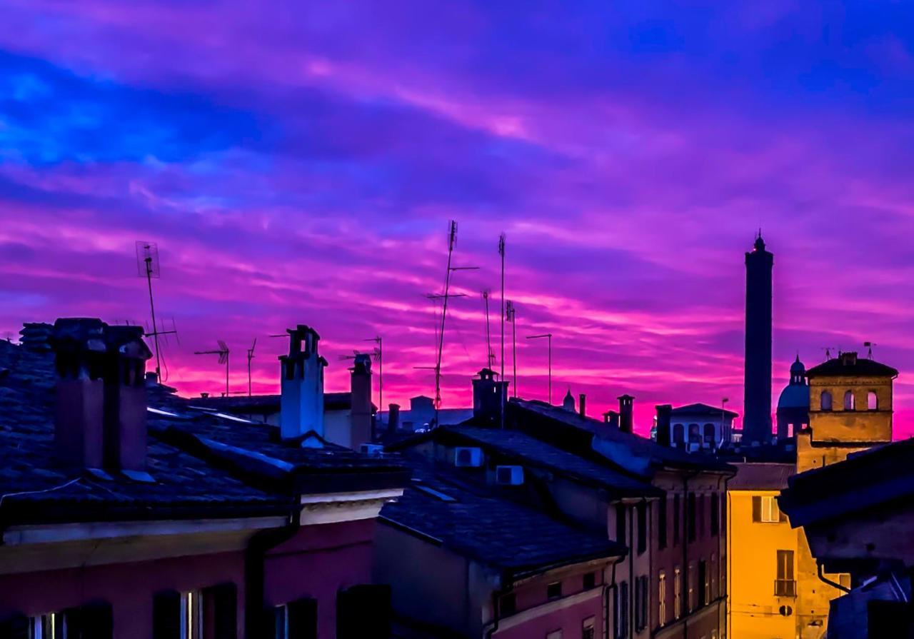 Healthy Flat Bologna - Tower Skyline View Apartment Luaran gambar
